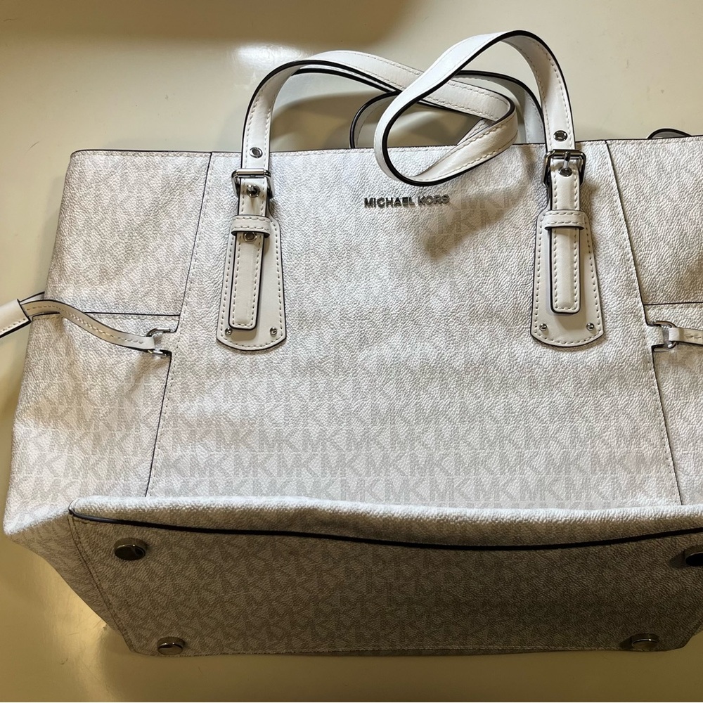 Michael Kors White Tote Bag